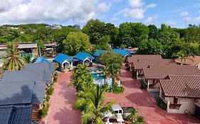 Phaithong Sotel Resort